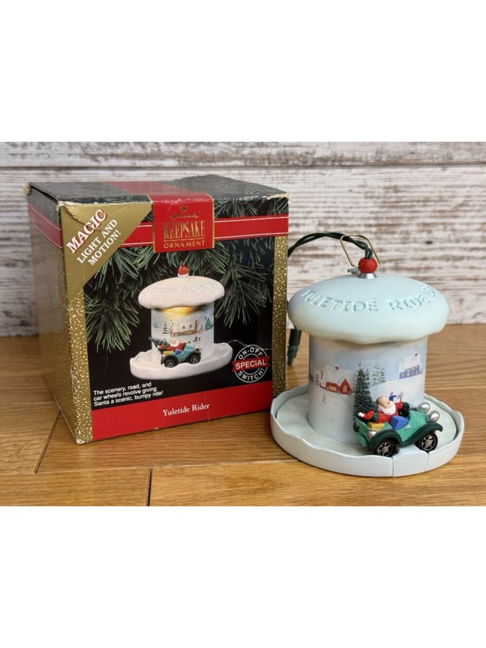 Hallmark Keepsake Magic Ornament Yuletide Rider Light & Motion Santa 1992